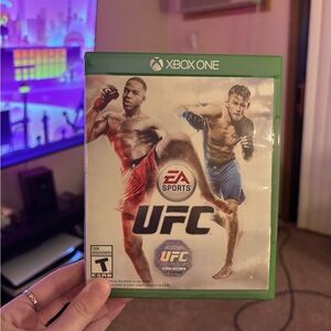 EA Sports UFC Xbox One Game - Green Case